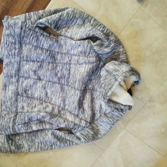 Zip up hoodie - Picture 2 of 2